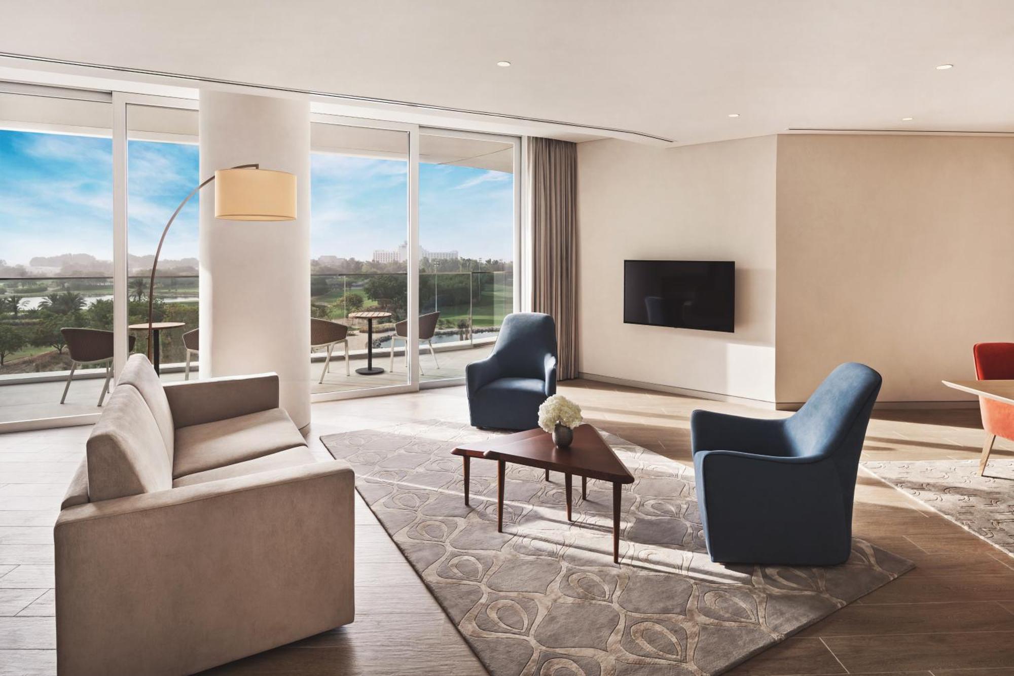 Golf Course View One Bedroom Suite with Access to Lounge & 3 Pools